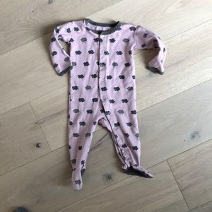L’oved Baby Footed Pajamas 6-9 months